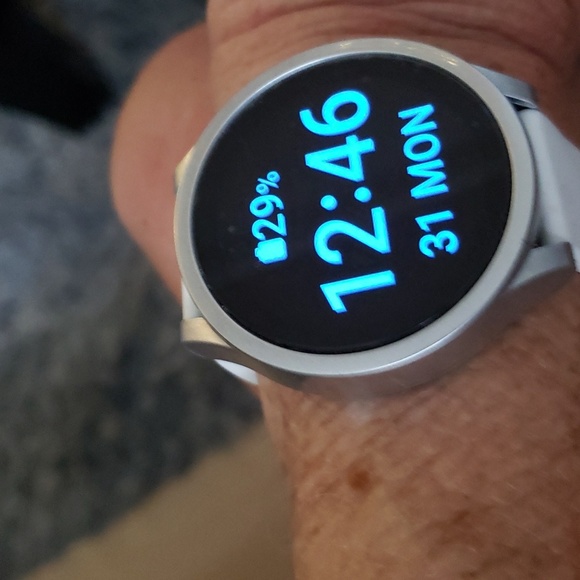 Samsung Galaxy 4 smart watch - Picture 3 of 3